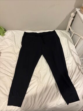 Amazon Essentials Black Sweatpant